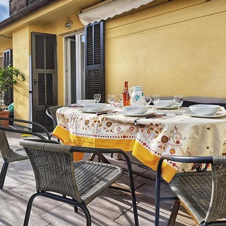 Apartament Rosy'S House Un Attico A Due Passi Dall'Acquario Parking Free Genua Zewnętrze zdjęcie
