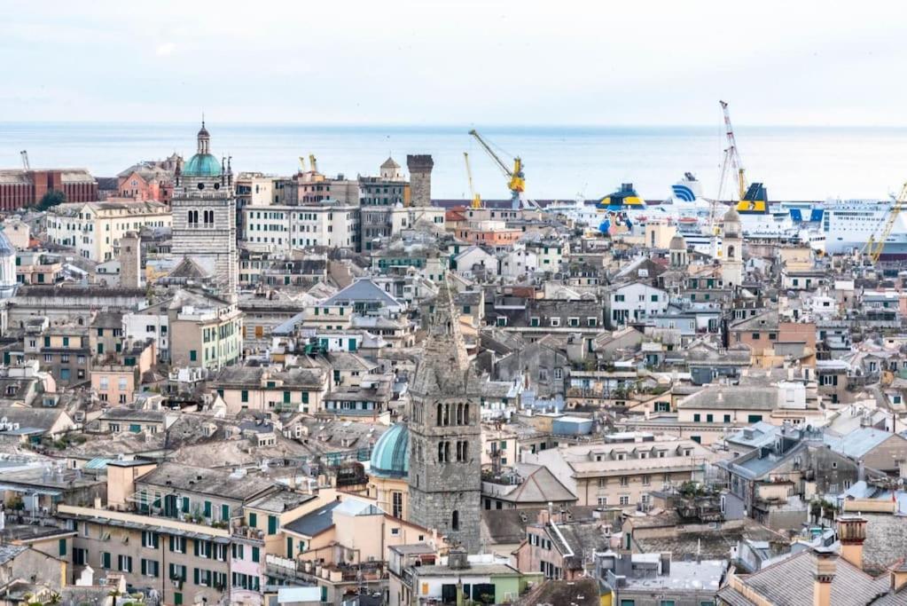 Apartament Rosy'S House Un Attico A Due Passi Dall'Acquario Parking Free Genua Zewnętrze zdjęcie